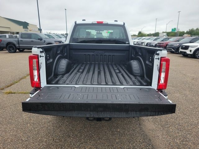 2026 Ford F-250 photo 23