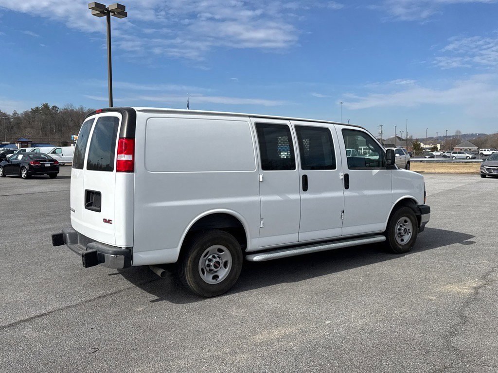 2022 Gmc Savana Cargo 2500 photo 5
