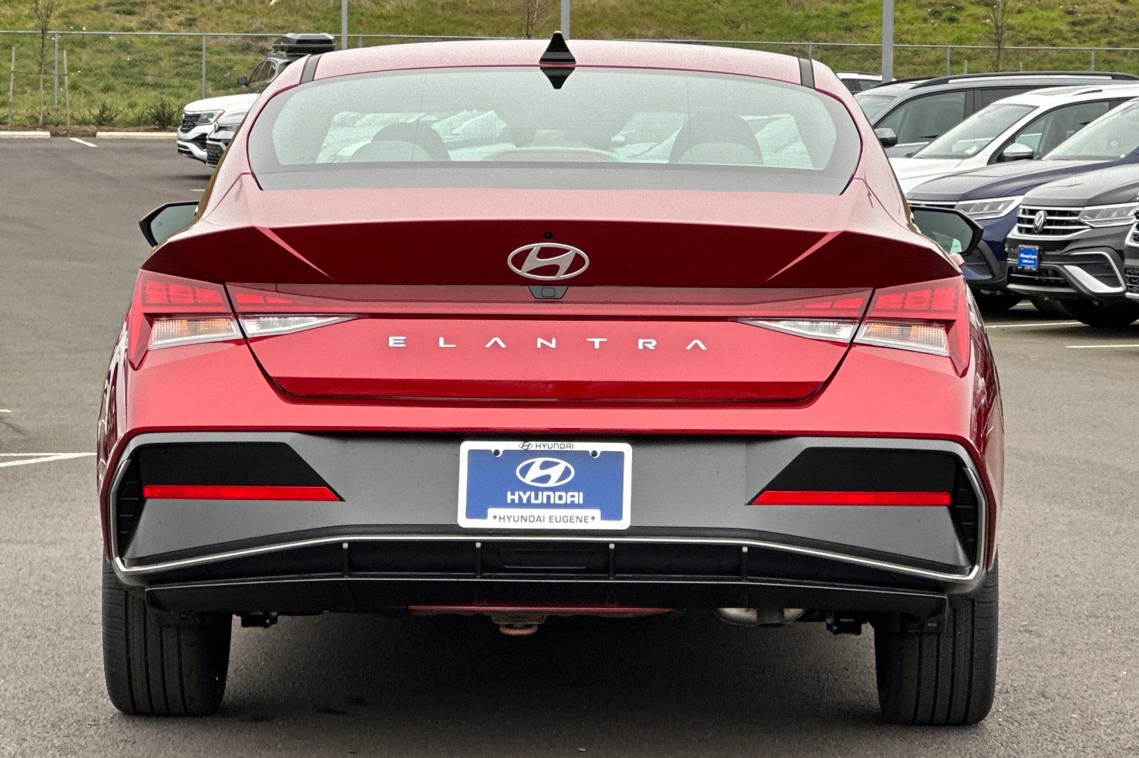 2025 Hyundai Elantra SEL Convenience photo 4