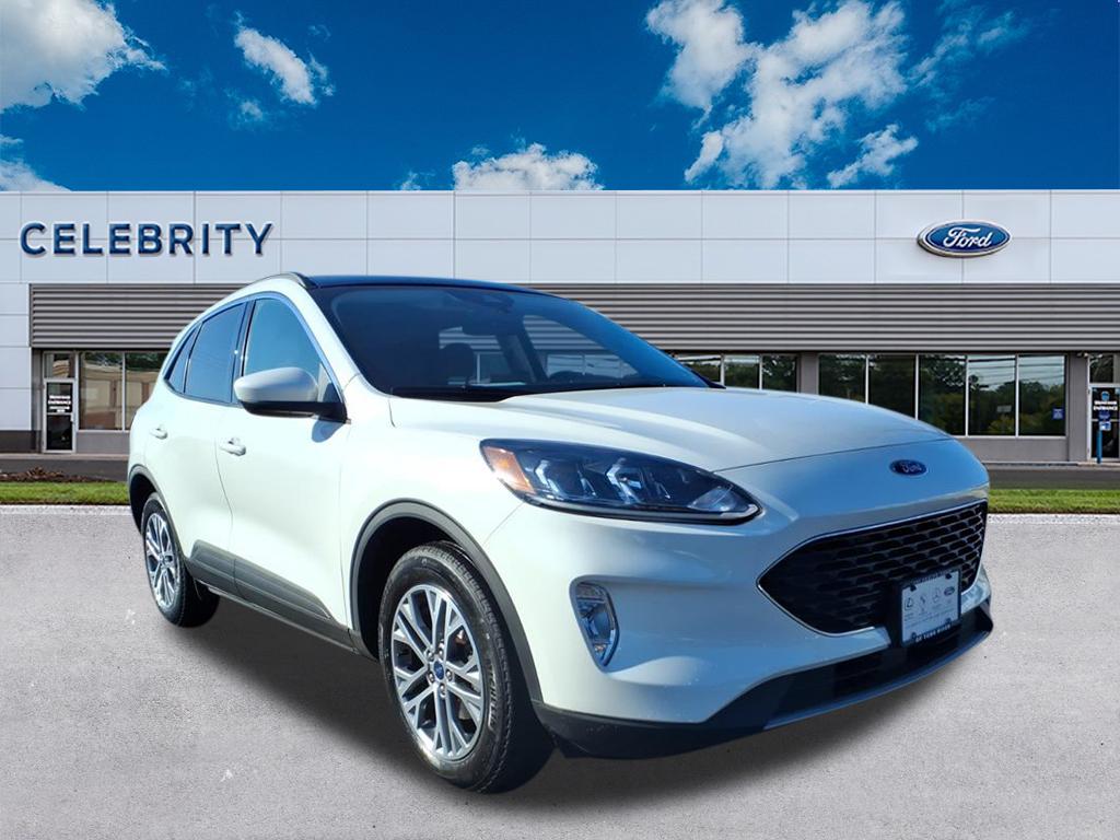 2022 Ford Escape SEL's photo