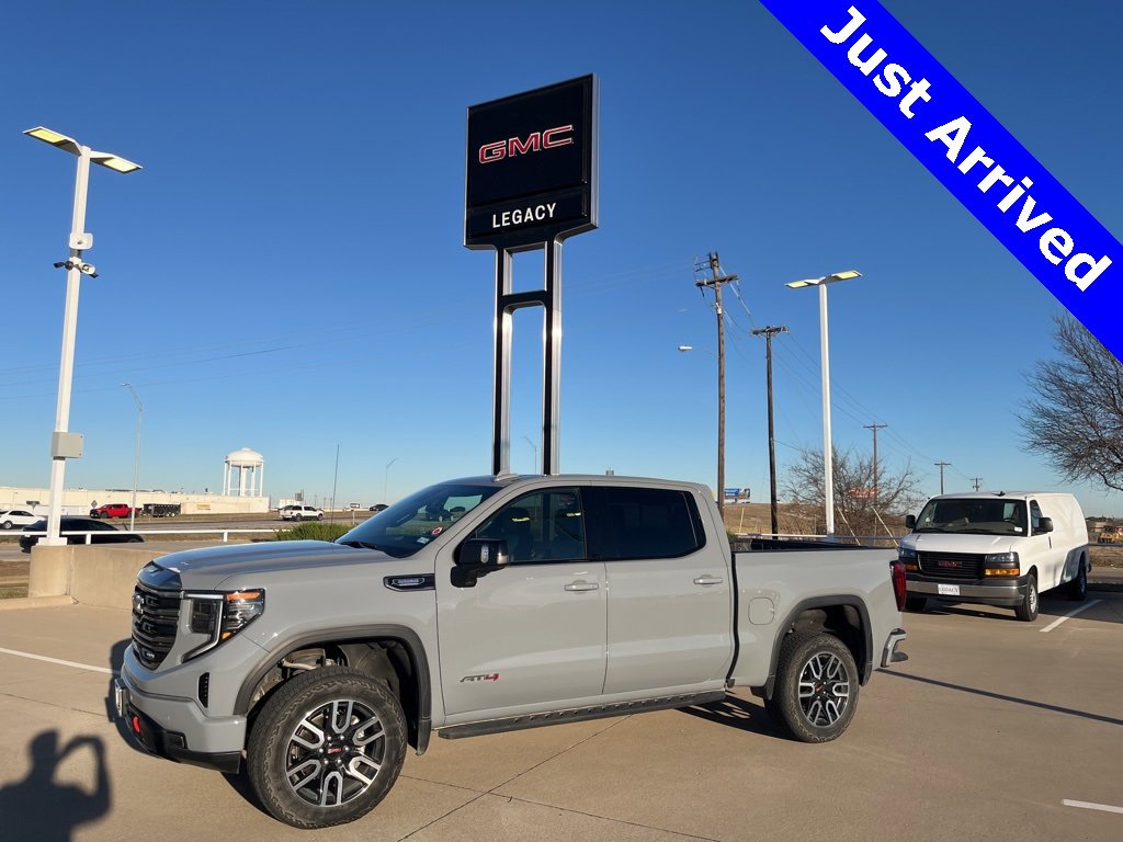 2024 GMC Sierra 1500 AT4's photo