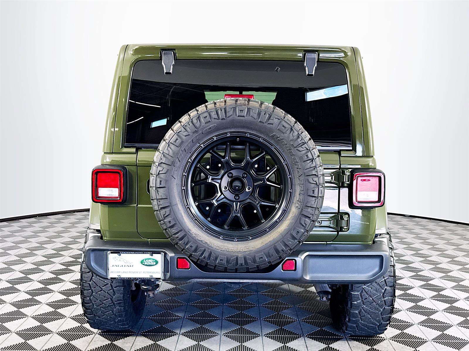 2022 Jeep Wrangler Unlimited Sahara photo 6