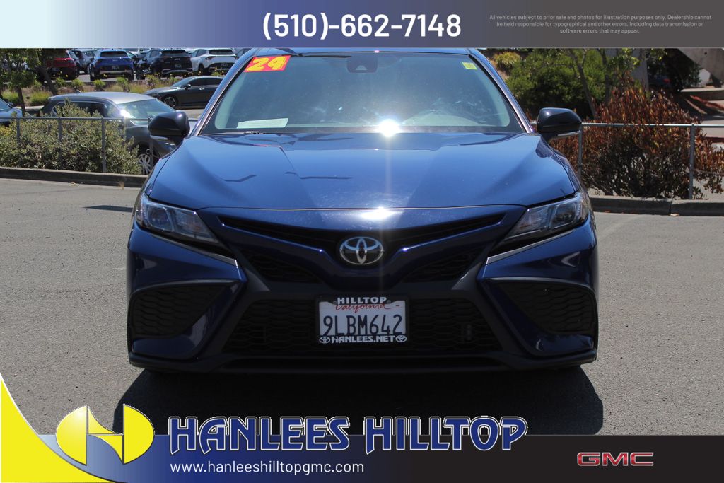 2024 Toyota Camry SE photo 3