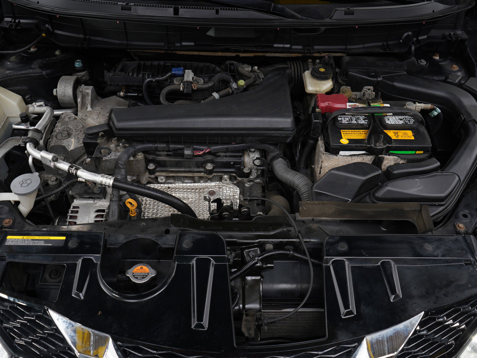 2016 Nissan Rogue SV photo 26