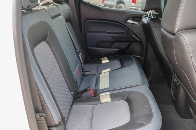 Used 2022 Summit White Chevrolet Z71 image 19