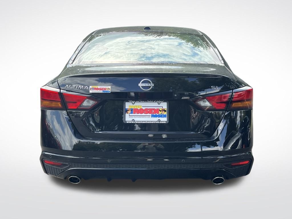 2025 Nissan Altima 2.5 SL photo 4