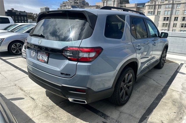 2024 Honda Pilot Sport photo 3