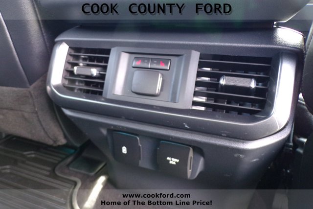 2022 Ford F-150 Lariat photo 18