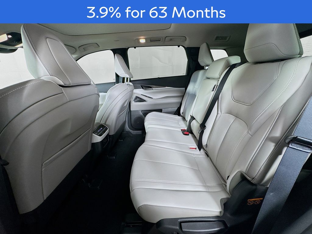 2026 Infiniti QX60 Luxe photo 28