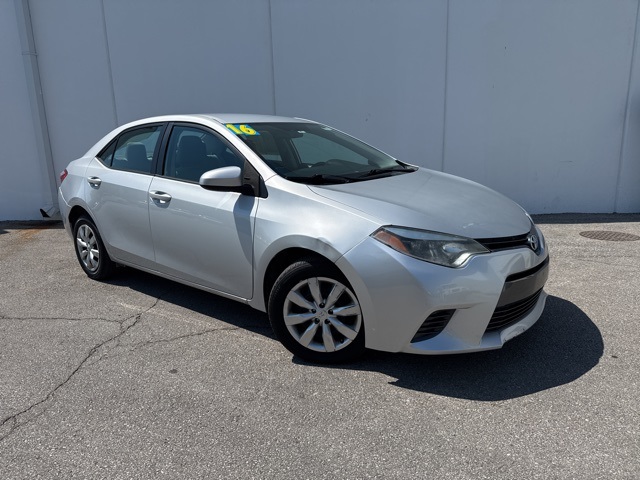 Used 2016 Toyota Corolla LE with VIN 2T1BURHE5GC523869 for sale in Olathe, KS