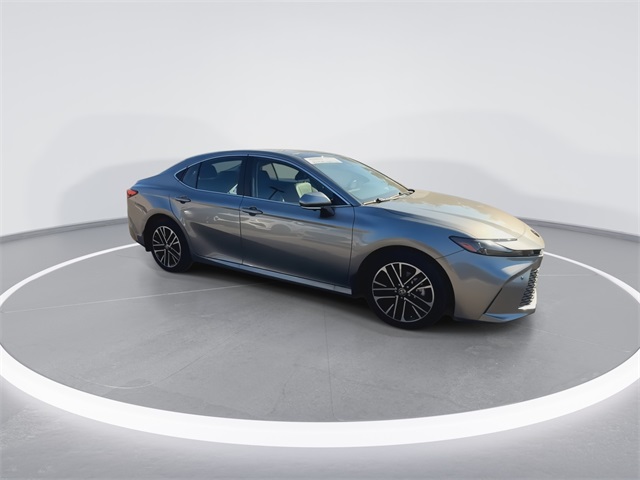 2025 Toyota Camry XLE photo 2