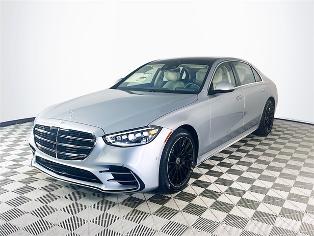 2026 Mercedes Benz S 580 4MATIC photo 3
