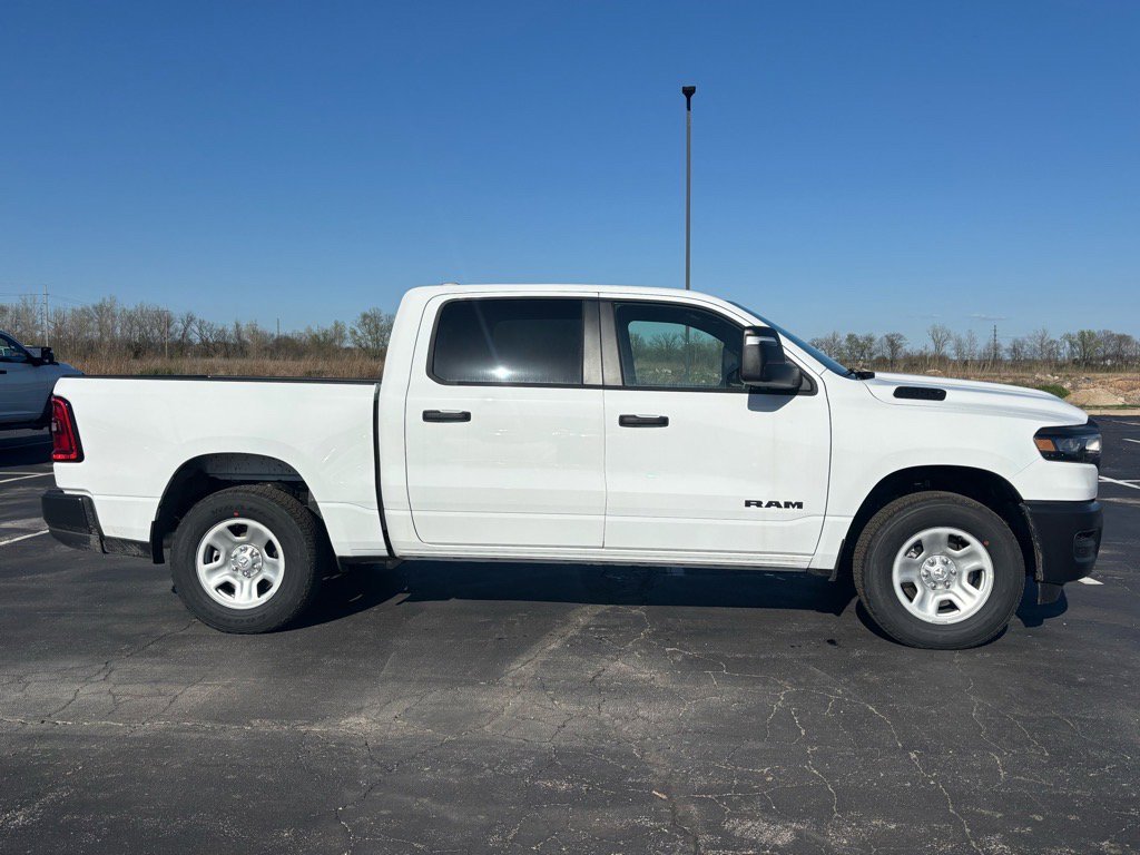 2025 Ram 1500 Tradesman photo 2