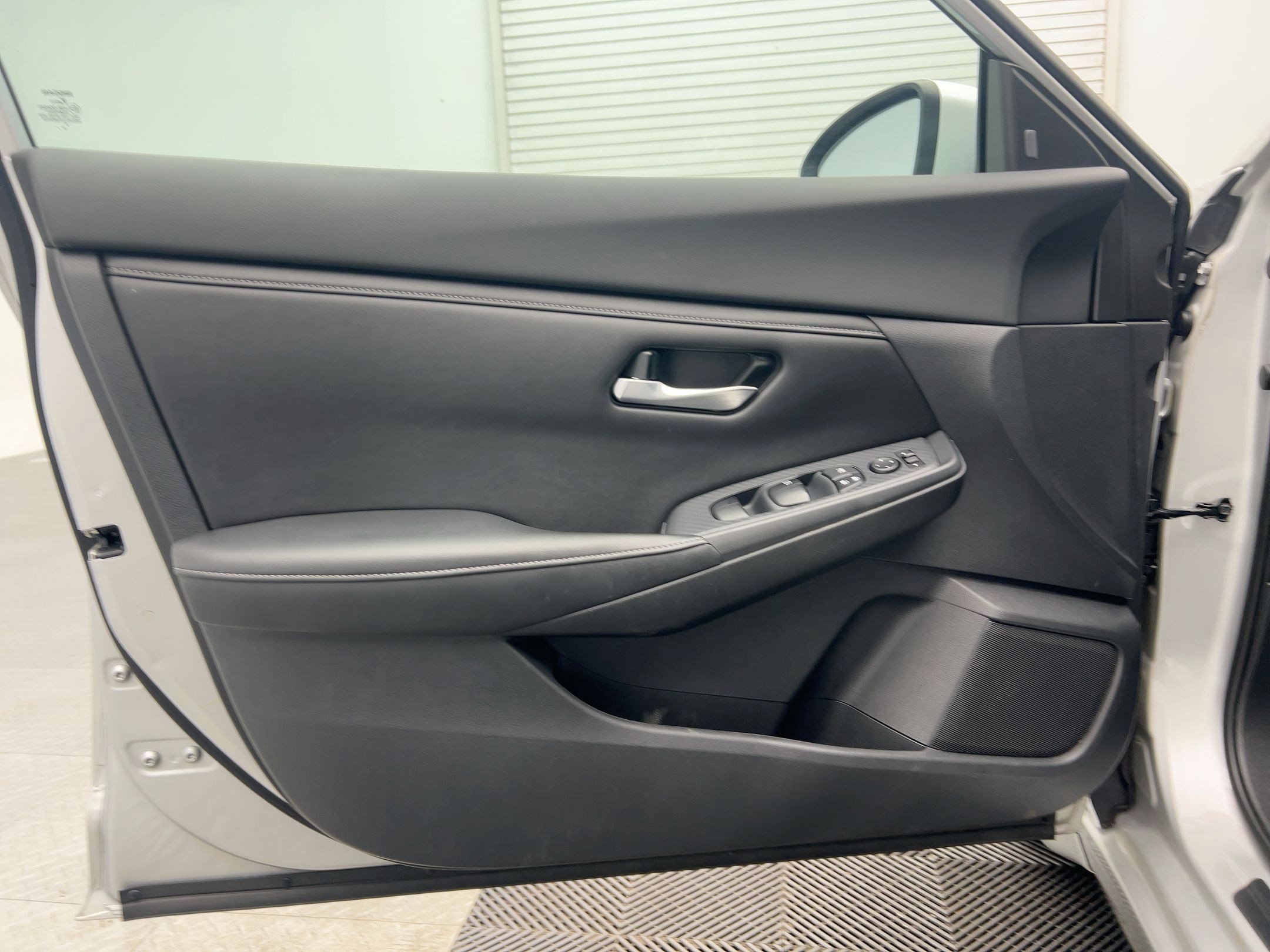 2021 Nissan Sentra SV photo 17