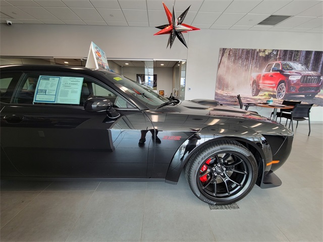 2023 Dodge Challenger R/T Scat Pack Widebody photo 4