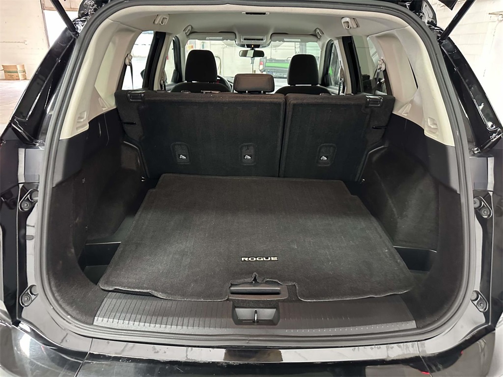 2024 Nissan Rogue S photo 17