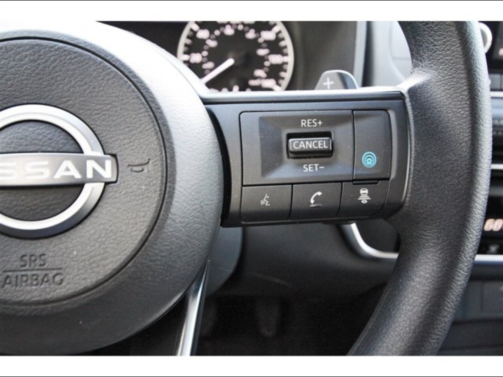 2024 Nissan Rogue SV Black at Robbins Nissan