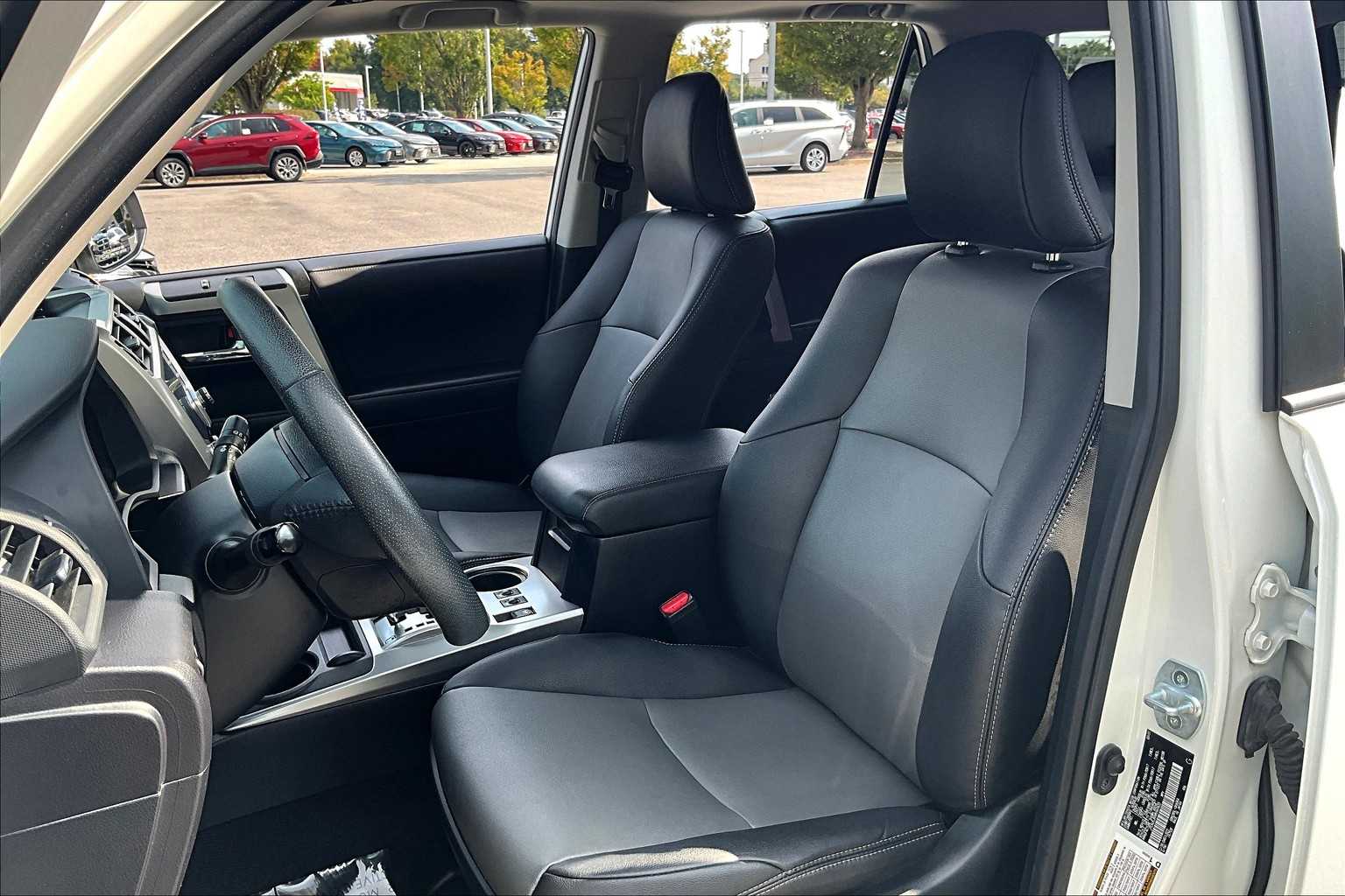 2021 Toyota 4Runner SR5 Premium photo 7