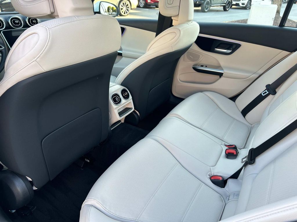 2025 Mercedes Benz C 300 4MATIC photo 28