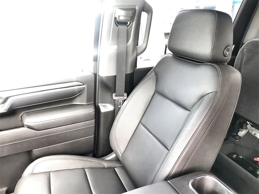 2025 Chevrolet Silverado 2500HD LTZ photo 20