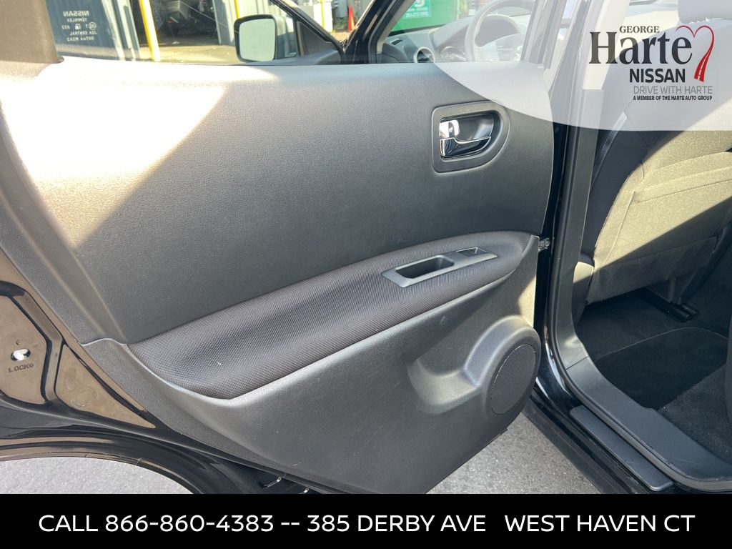2013 Nissan Rogue S photo 6