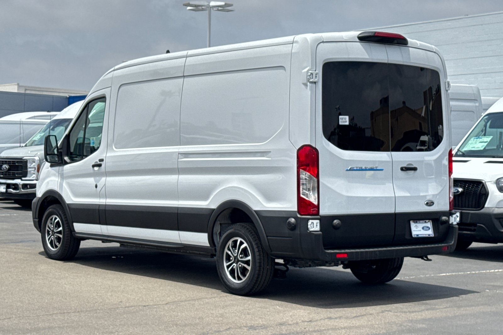 2024 Ford Transit photo 4