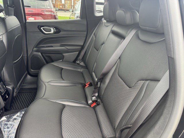 2025 Jeep Compass Latitude photo 24