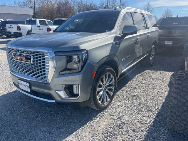 2023 GMC Yukon XL Denali's photo