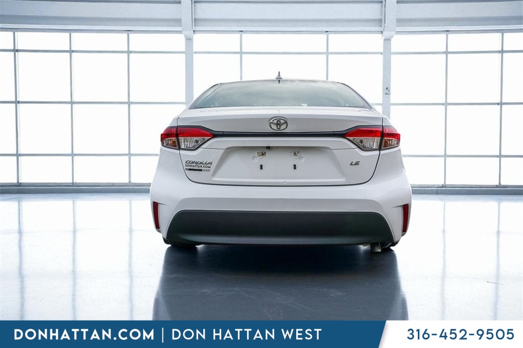 2023 Toyota Corolla LE photo 24