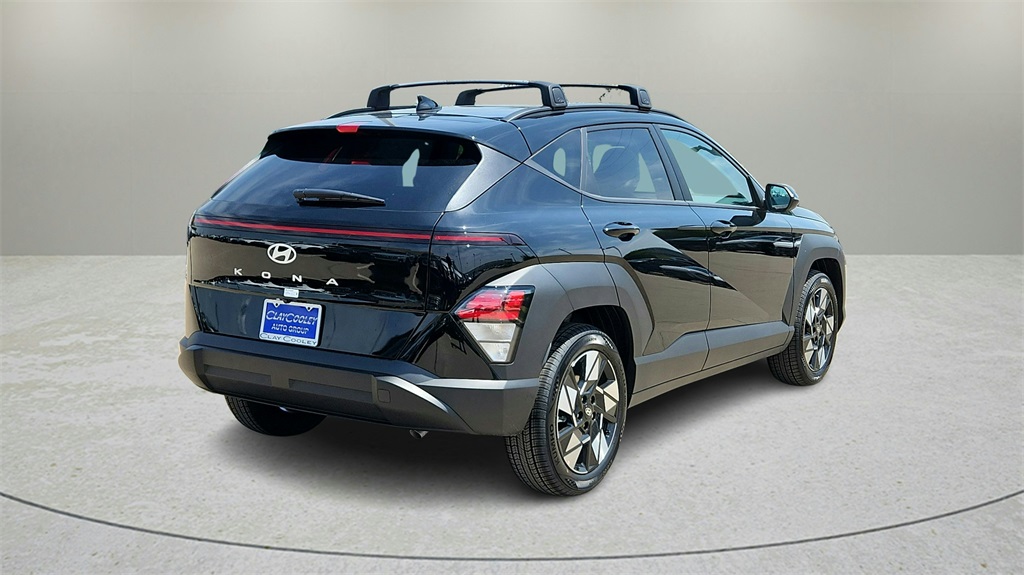 2025 Hyundai Kona SEL photo 7