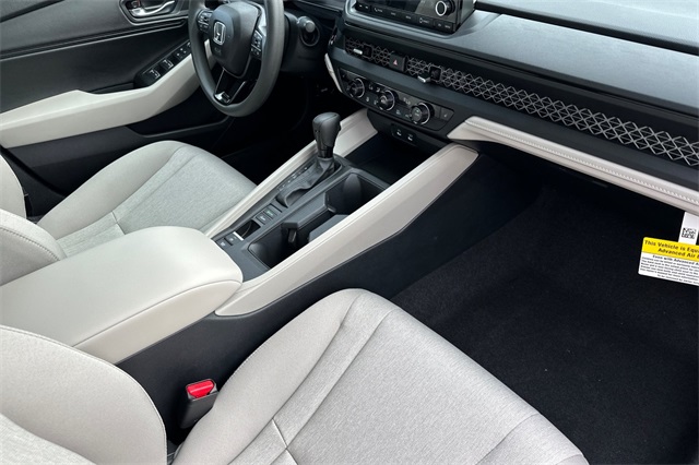 2025 Honda Accord SE photo 15