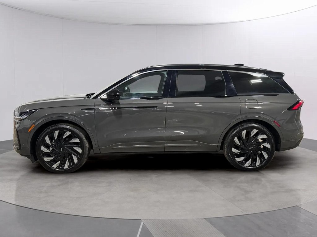2024 Lincoln Nautilus Black Label photo 7