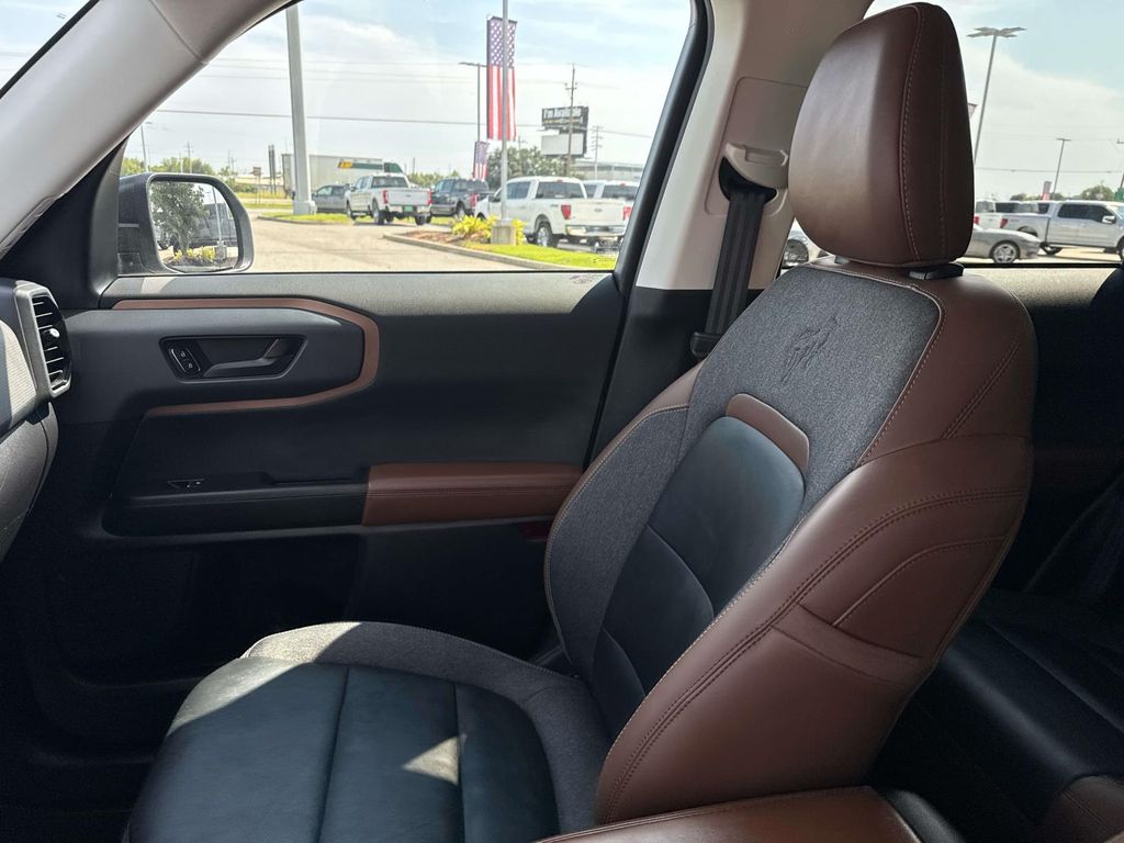 2023 Ford Bronco Sport Outer Banks photo 13