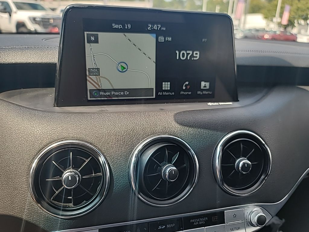 2020 Kia Stinger GT-Line photo 9