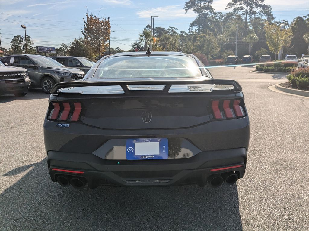 2025 Ford Mustang Dark Horse photo 5