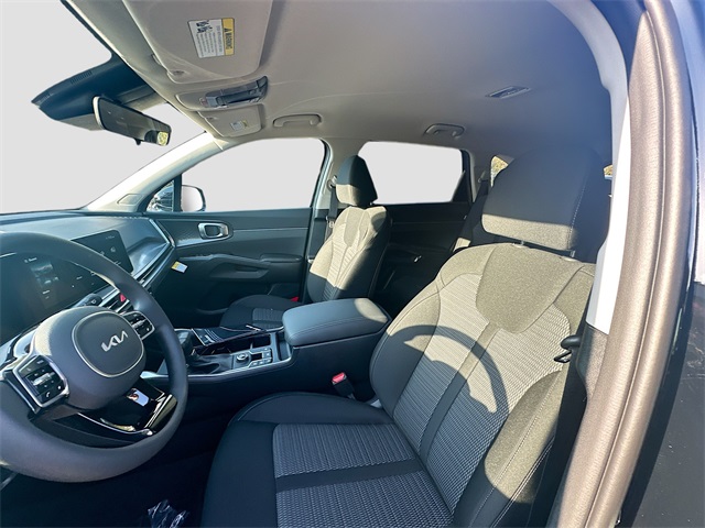 2025 Kia Sorento LX photo 17
