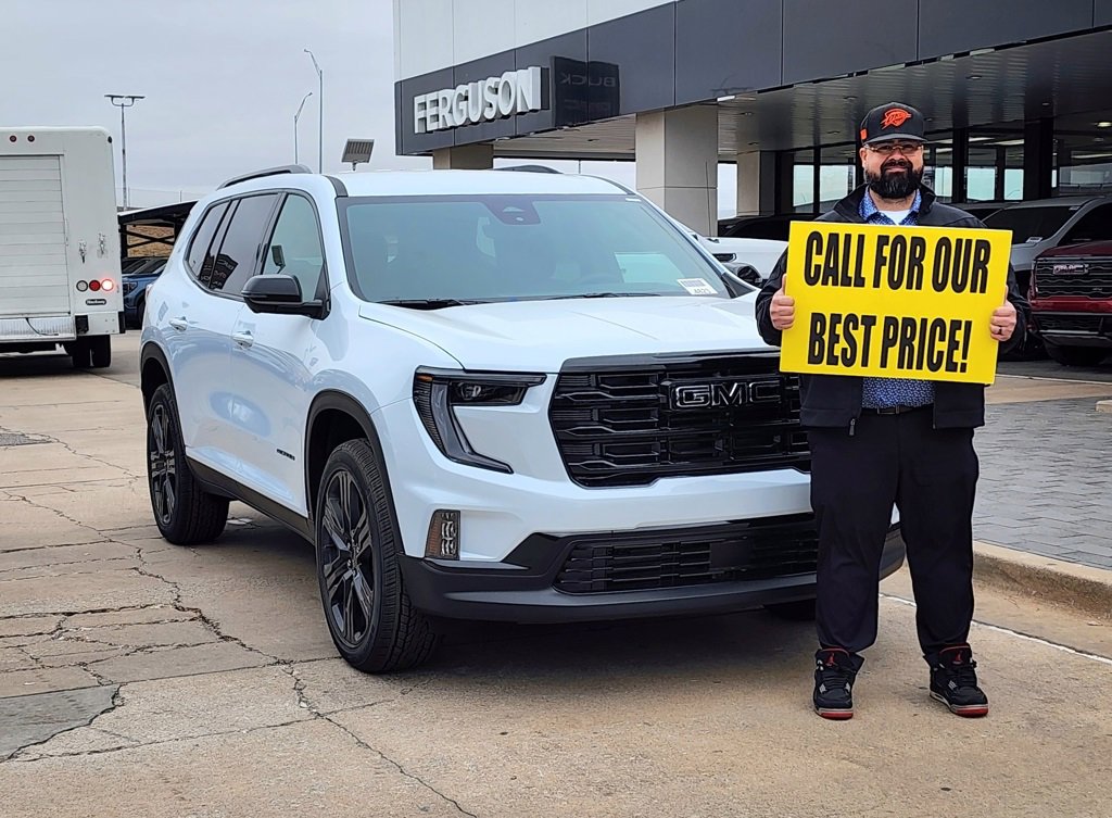 2026 GMC Acadia Elevation's photo