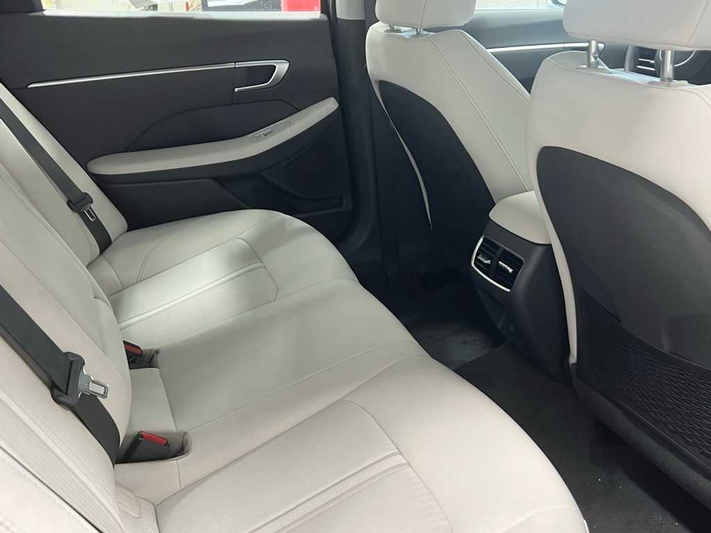 2024 Hyundai Sonata Hybrid SEL photo 23