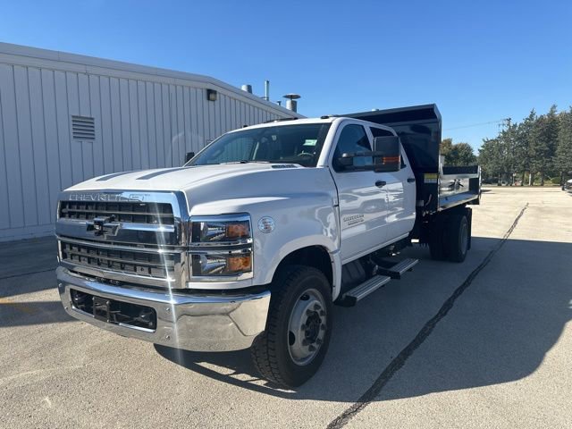2024 Chevrolet Silverado 4500 Medium Duty Chassis Cab Work Truck's photo