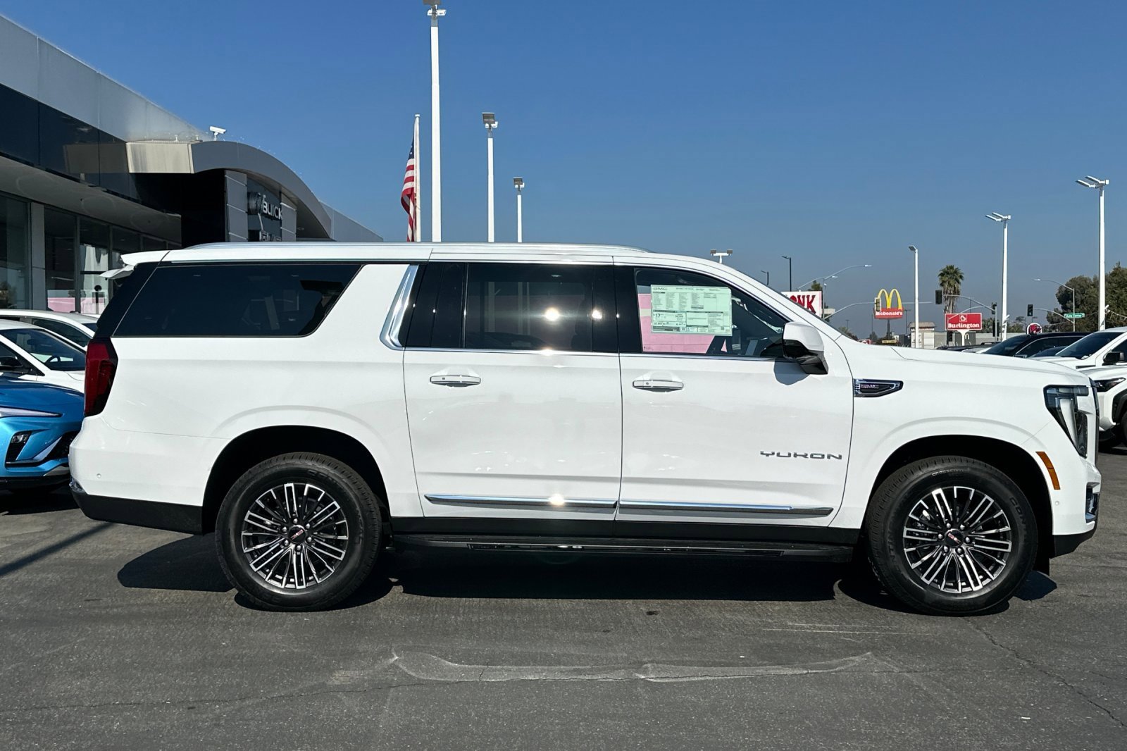 2026 Gmc Yukon XL photo 4