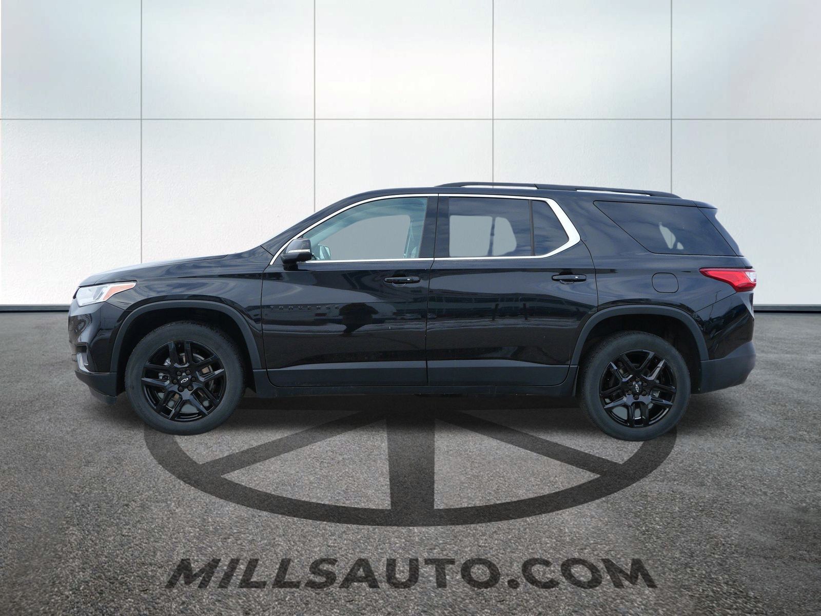 Used 2021 Chevrolet Traverse 3LT with VIN 1GNEVHKW9MJ208666 for sale in Willmar, Minnesota