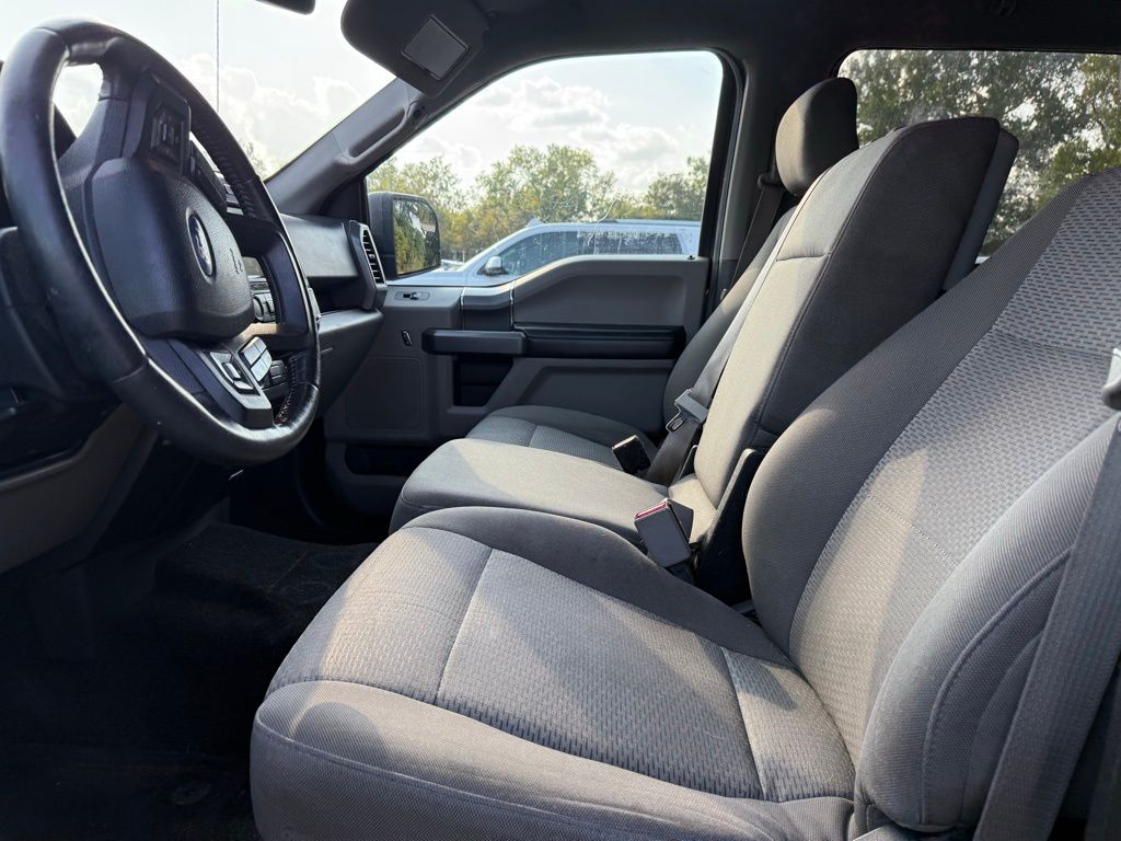 2017 Ford F-150 XLT photo 6