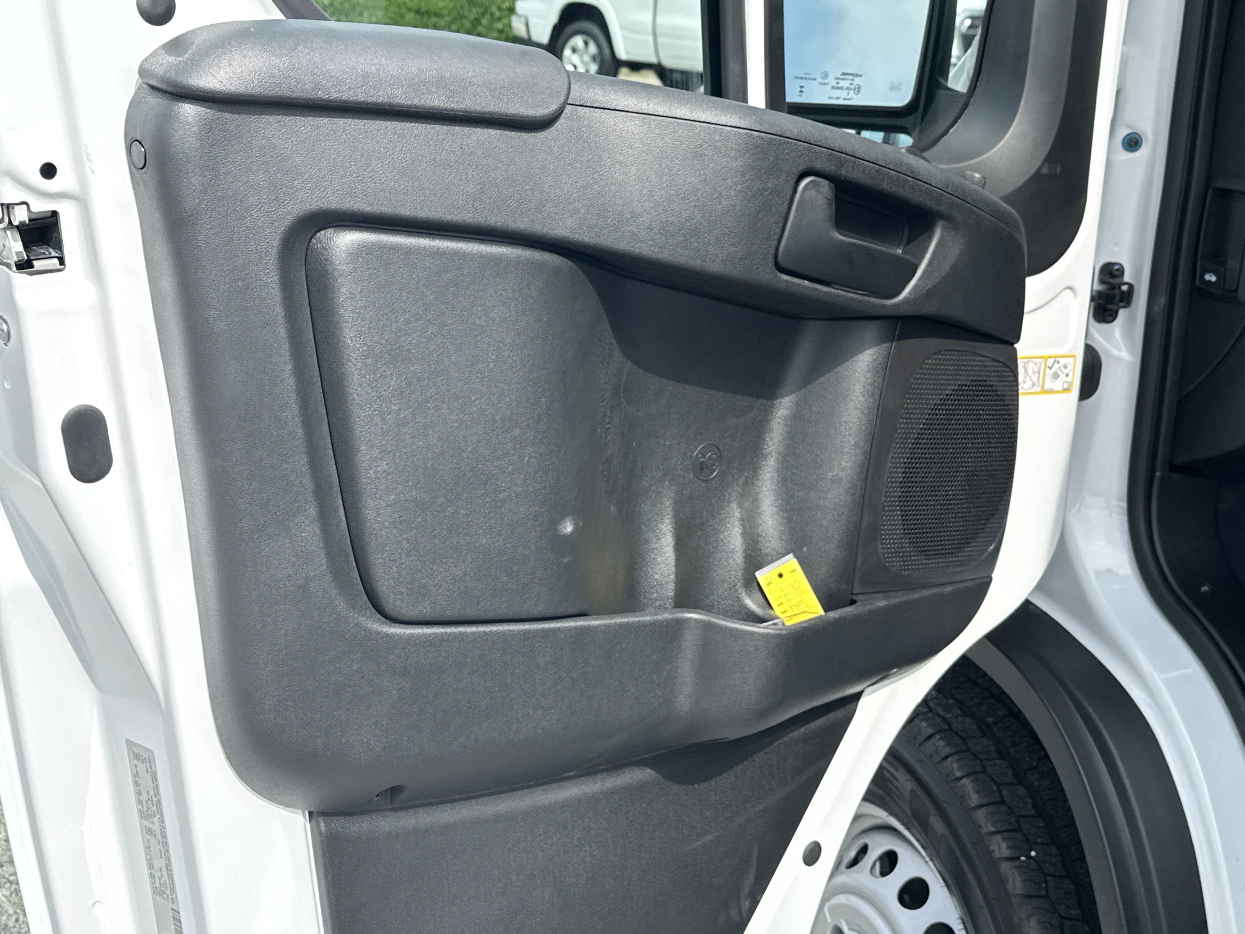 2025 Ram ProMaster 2500 photo 4