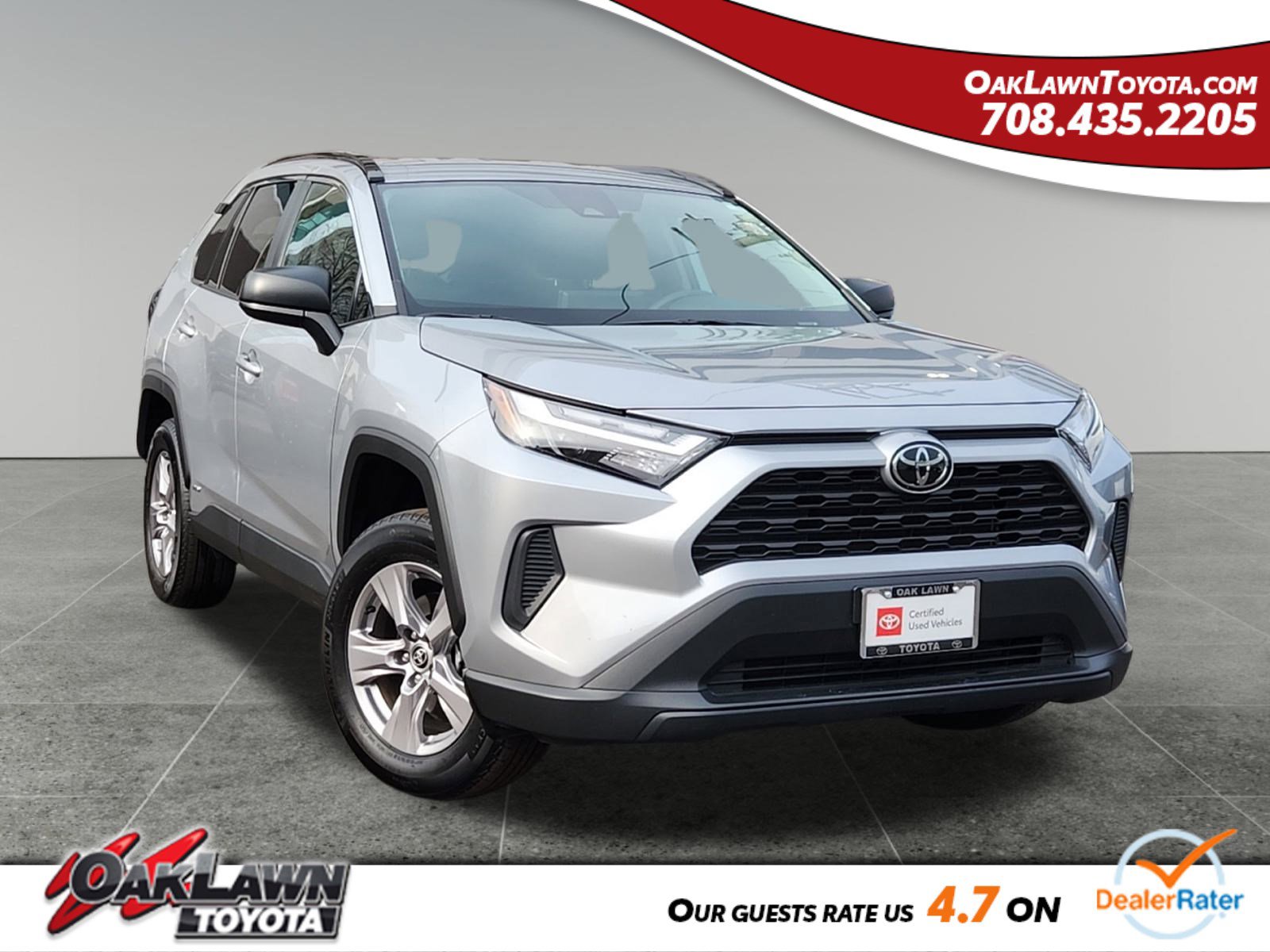 2025 Toyota RAV4 LE's photo