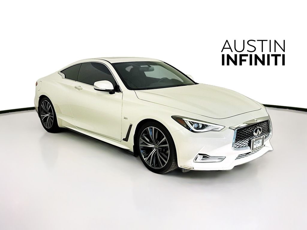 2018 INFINITI Q60 Coupe LUXE's photo