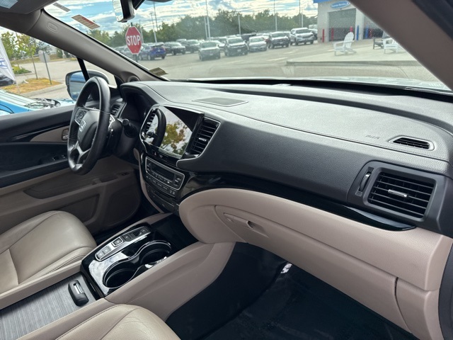 2021 Honda Pilot Touring photo 6