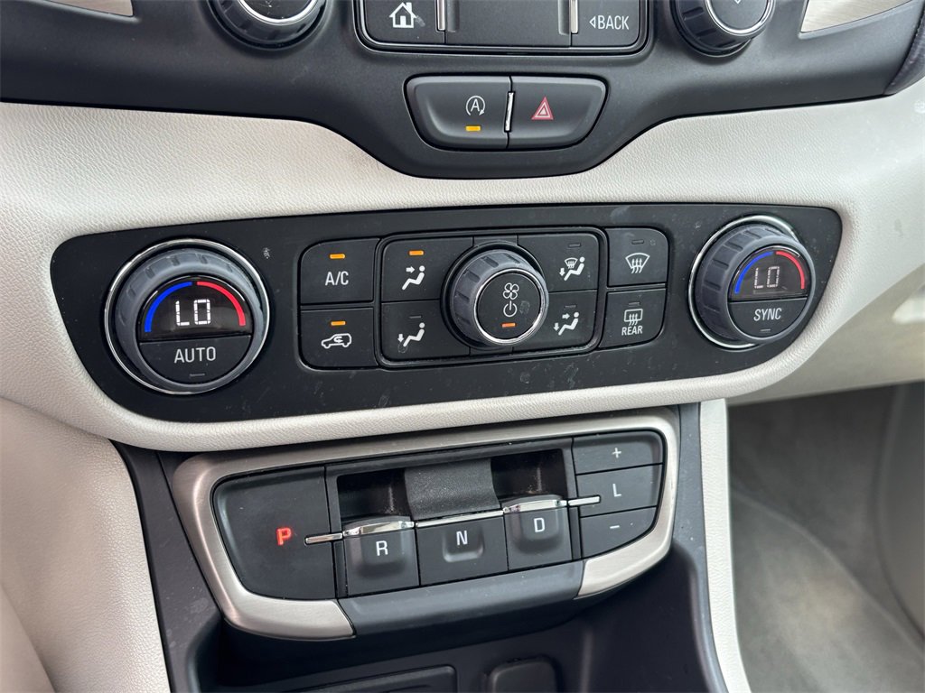 2024 Gmc Terrain Denali photo 25