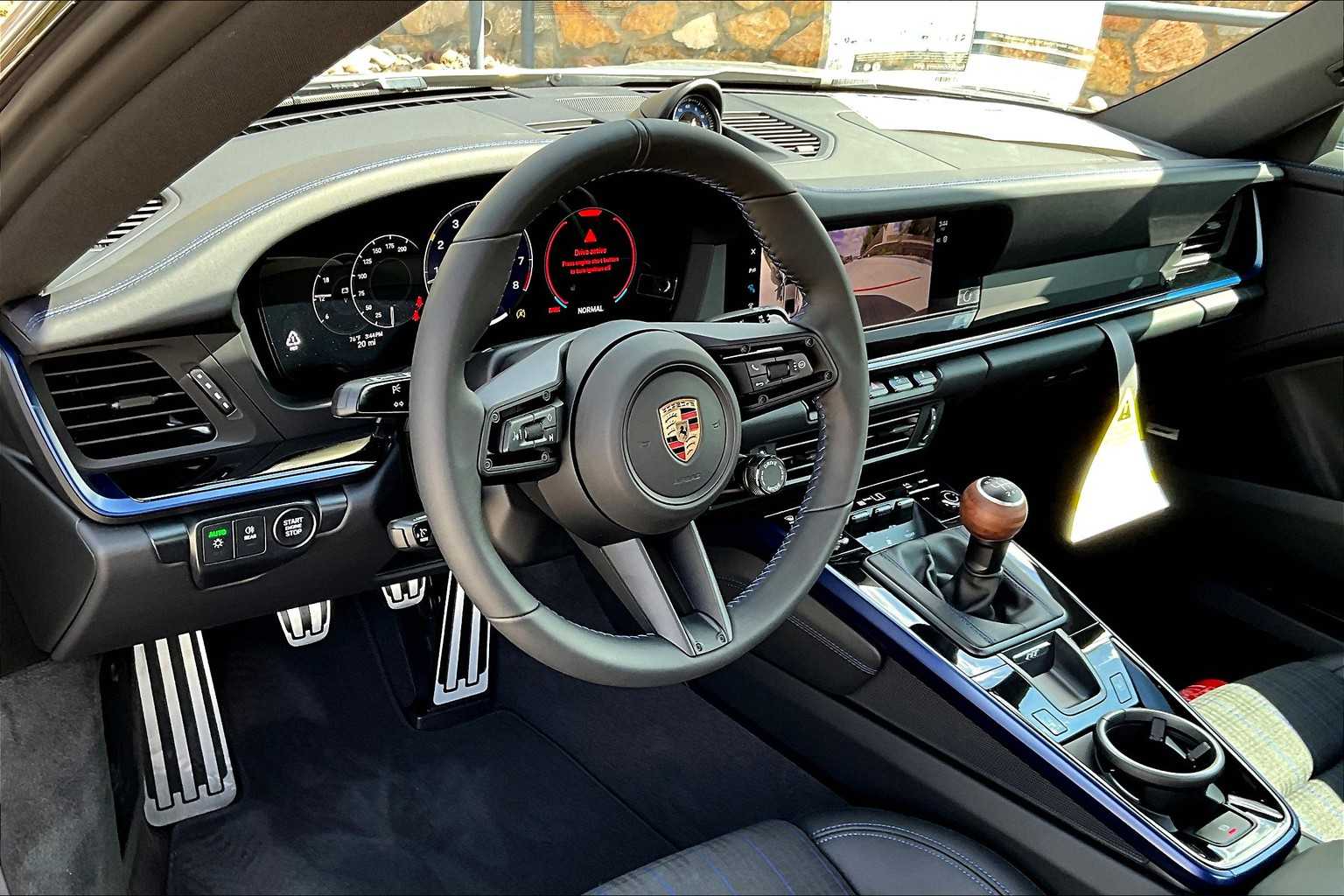 2026 Porsche 911 T photo 4