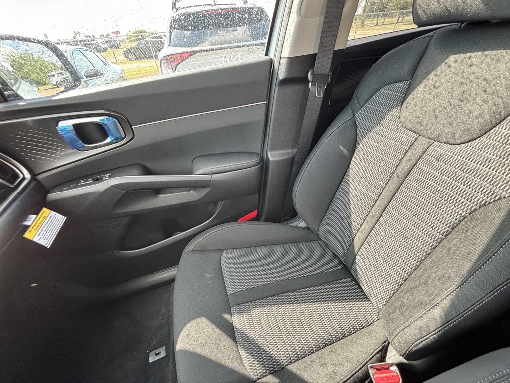 2026 Kia Sorento LX photo 16