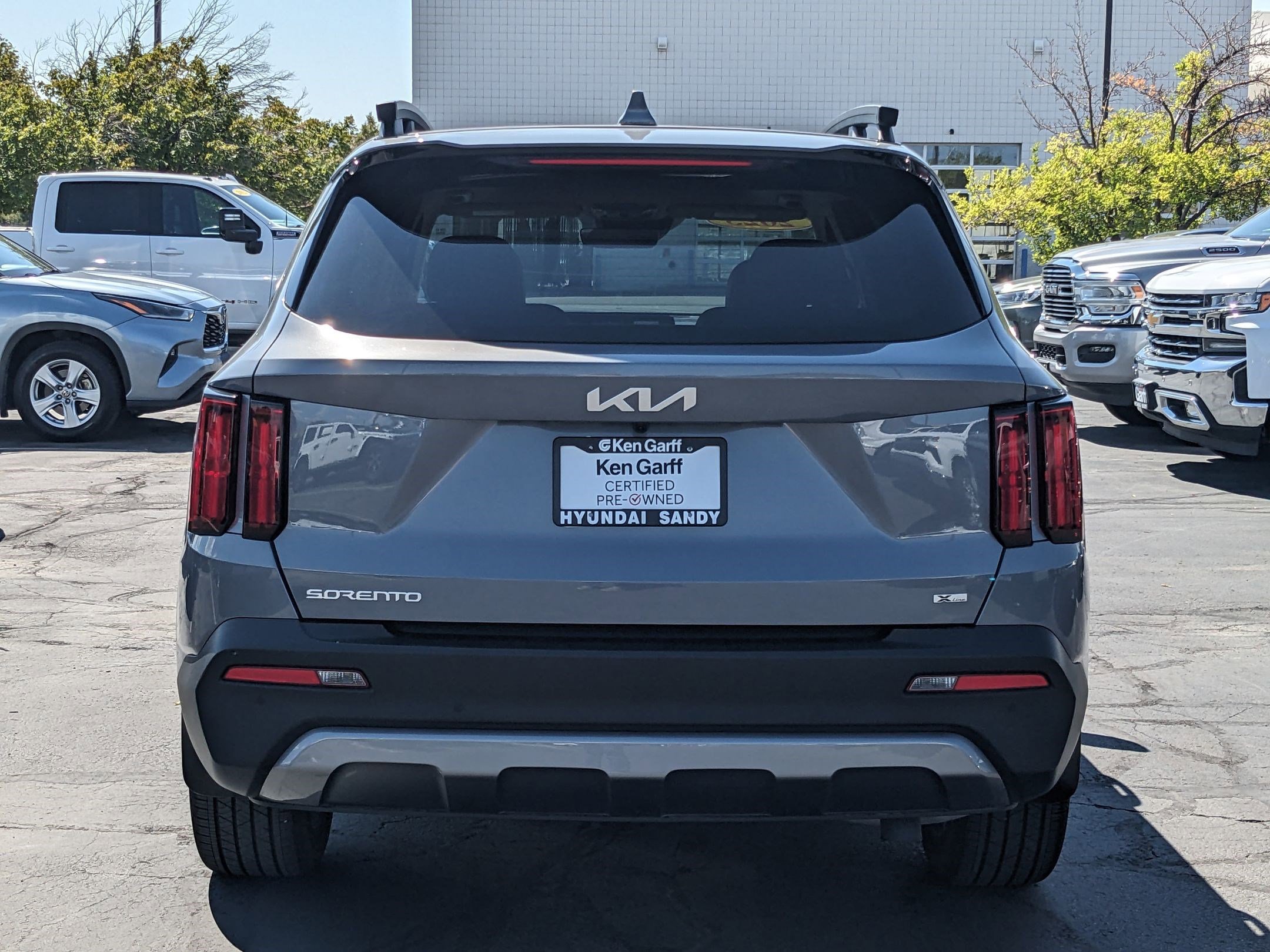 2023 Kia Sorento X-Line SX Prestige photo 3